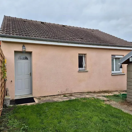 Holiday home Maison Chaleureuse Au Calme