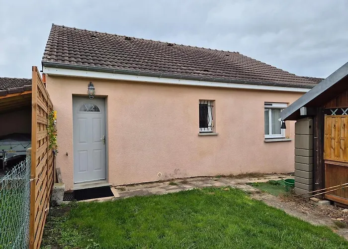 Holiday home Maison Chaleureuse Au Calme